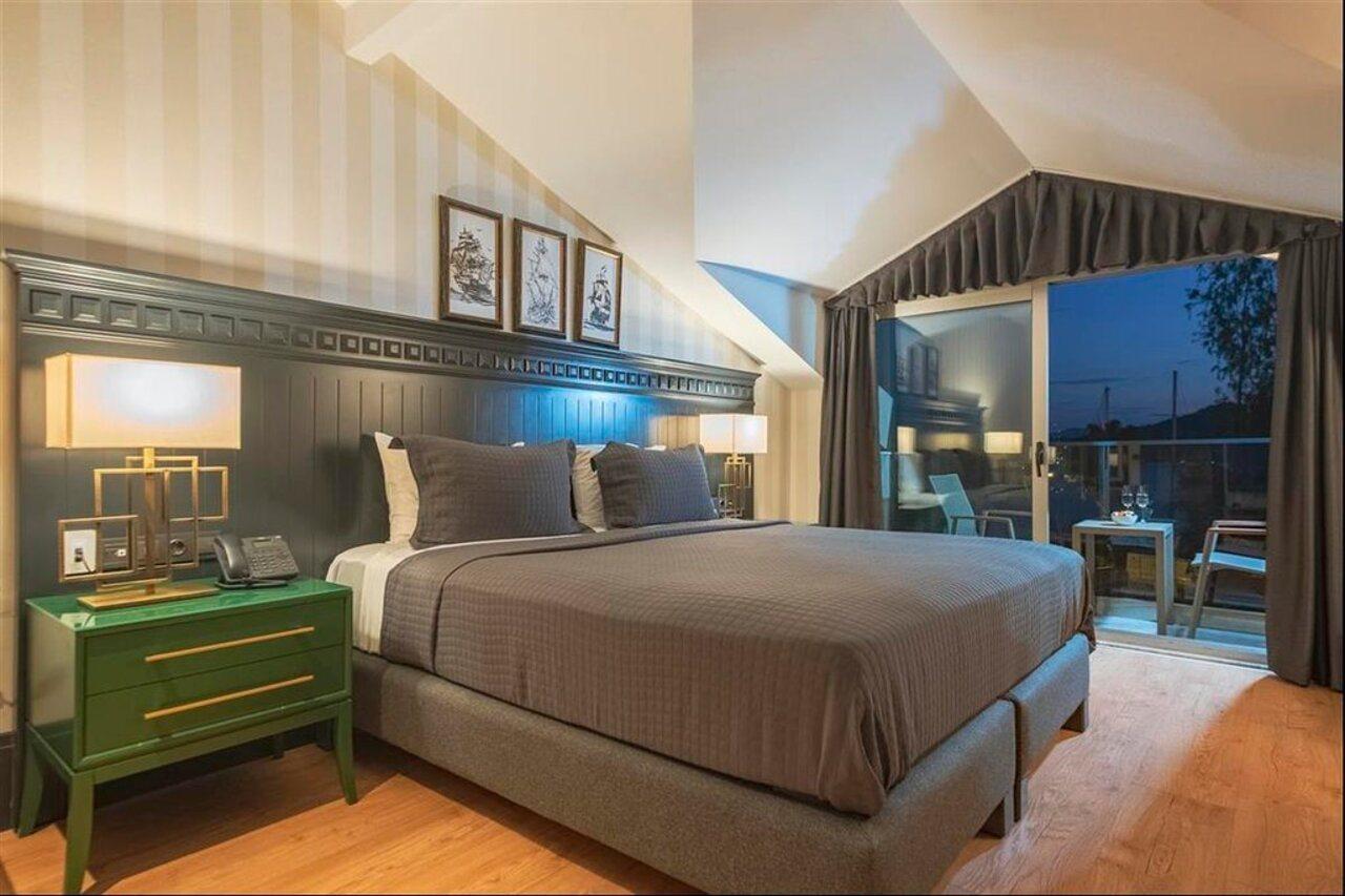 Hotel Marina Bay Goecek Eksteriør bilde