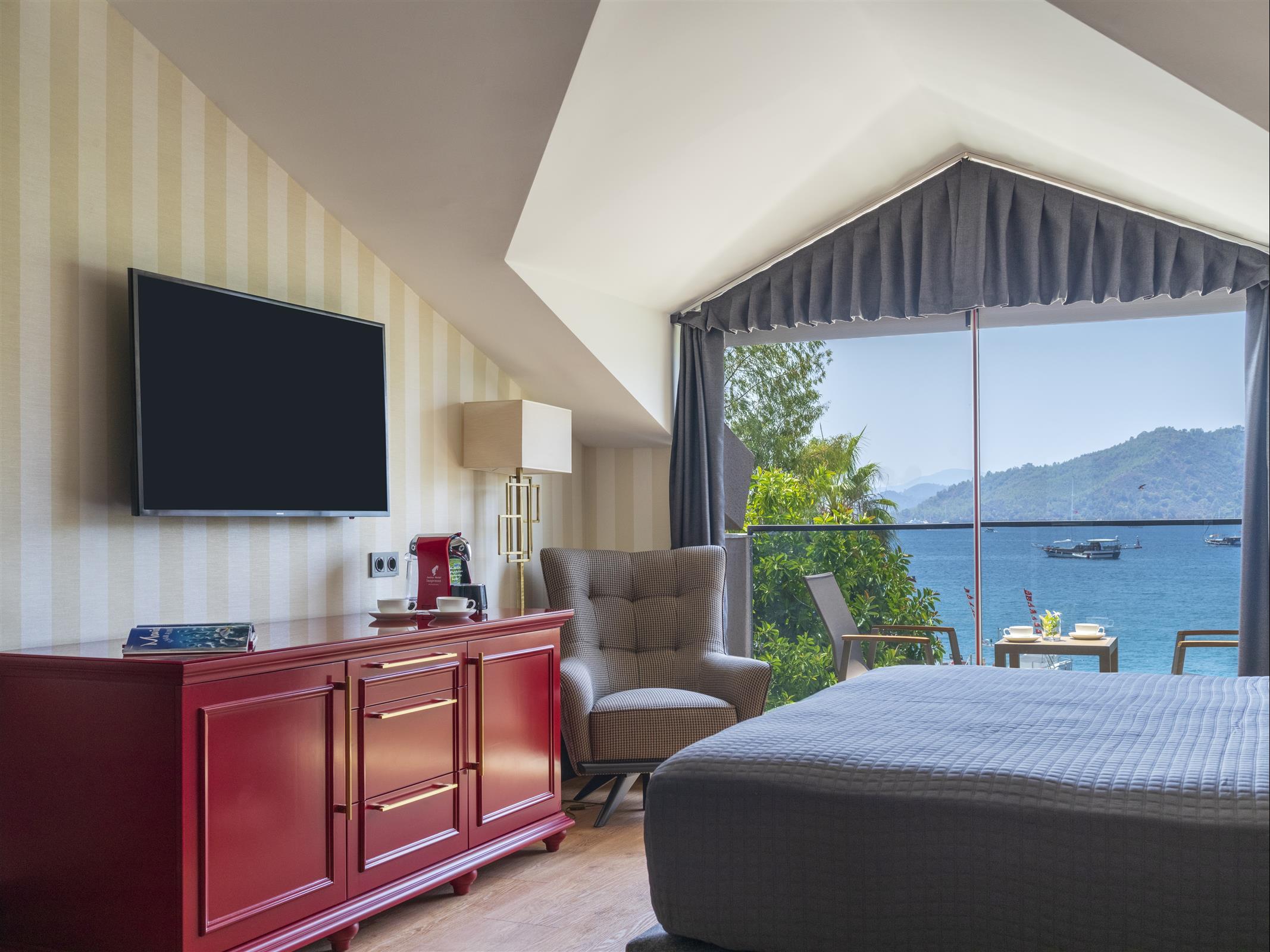 Hotel Marina Bay Goecek Eksteriør bilde